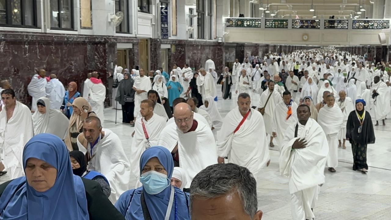 2- Hacda kurban ne zaman kesilir?