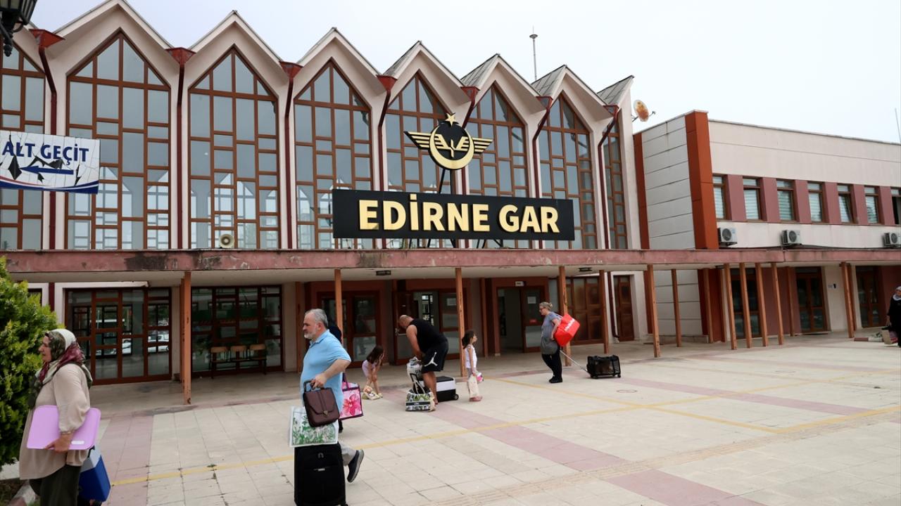 "Acılı bir Edirne tava ciğeri yiyeceğim"