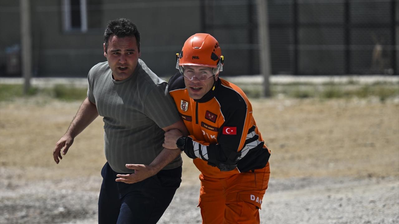 "Arama kurtarma personel sayımız 10 bin 426`ya çıkarılmıştır"