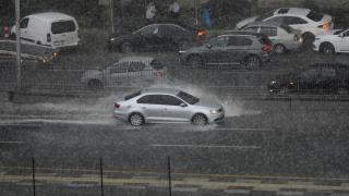 Ankara'da sağanak ve dolu etkili oldu