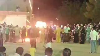 Düğünde atılan havai fişek, kalabalığın arasında patladı