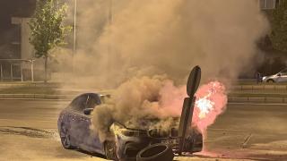 Denizli'de refüje çarpan araç böyle alev aldı