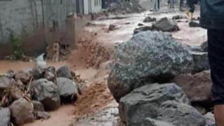 Kars'ta sağanak sele dönüştü