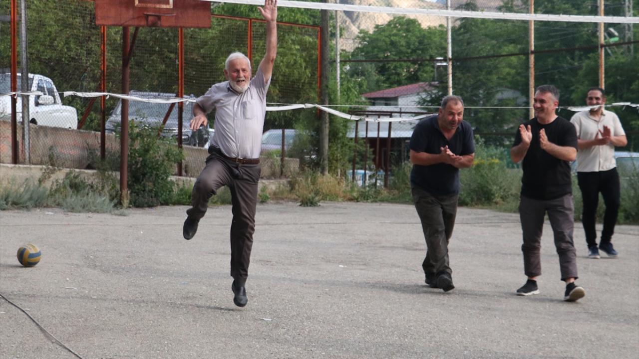 "Büyüklerimiz adeta kahve kültürünü voleybola dökmüşler"