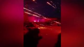 Şenlikte atılan havai fişekler kontrolden çıktı