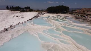 Pamukkale'yi bayram tatilinde 111 bin kişi gezdi
