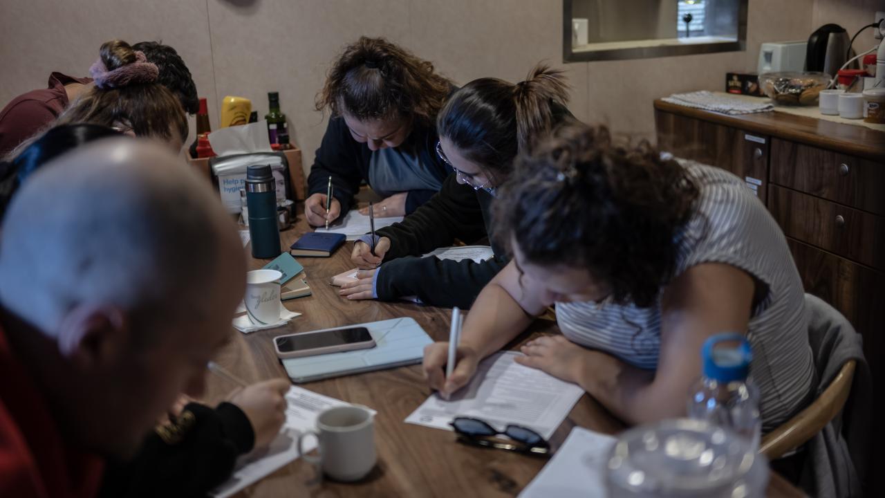 Heyete seyir öncesi gemi içi eğitimleri verildi