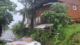 Artvin'de heyelan anı kameraya yansıdı