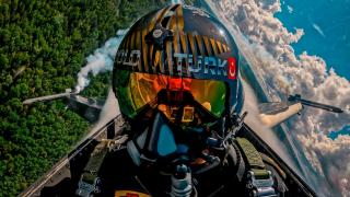 SOLOTÜRK, Finlandiya'da gökyüzünü süsledi