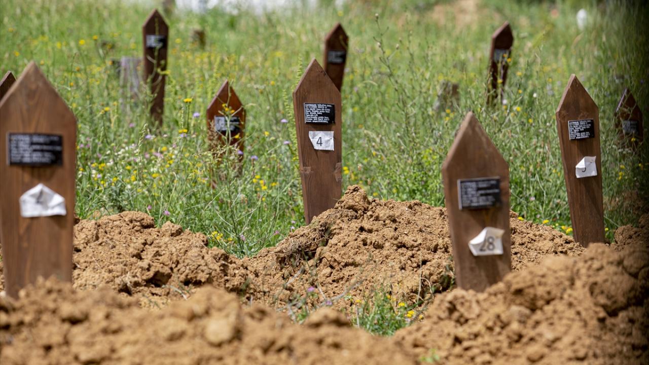 Bosna Savaşı`nda 100 binden fazla kişi hayatını kaybetti
