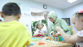 Emine Erdoğan'dan yetimhane ziyareti