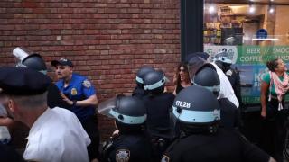 Filistin yanlısı gösteriye Amerikan polisinden sert müdahale