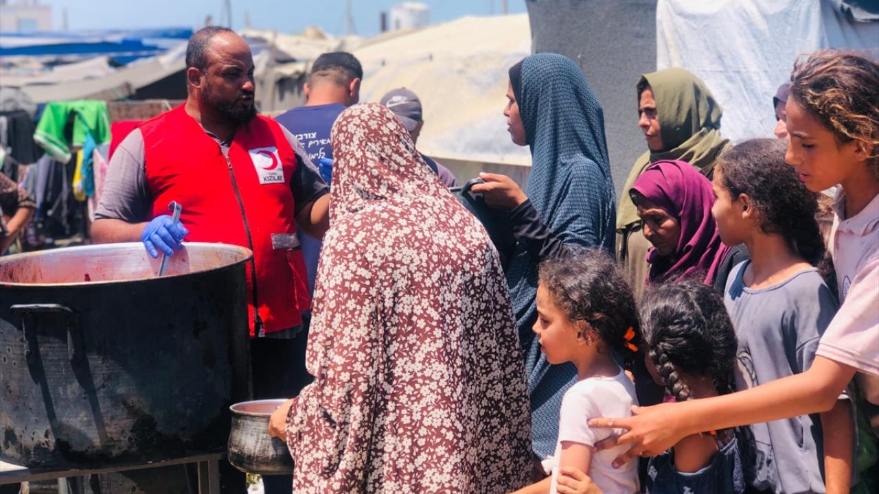 Yemekler gaz sıkıntısından 10 saatte hazırlanabiliyor