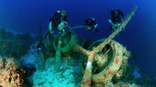 İkinci Dünya Savaşı batığı İtalyan askeri uçağı Kaş açıklarında görüntülendi