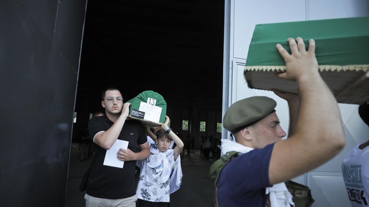 Srebrenitsa katliamı