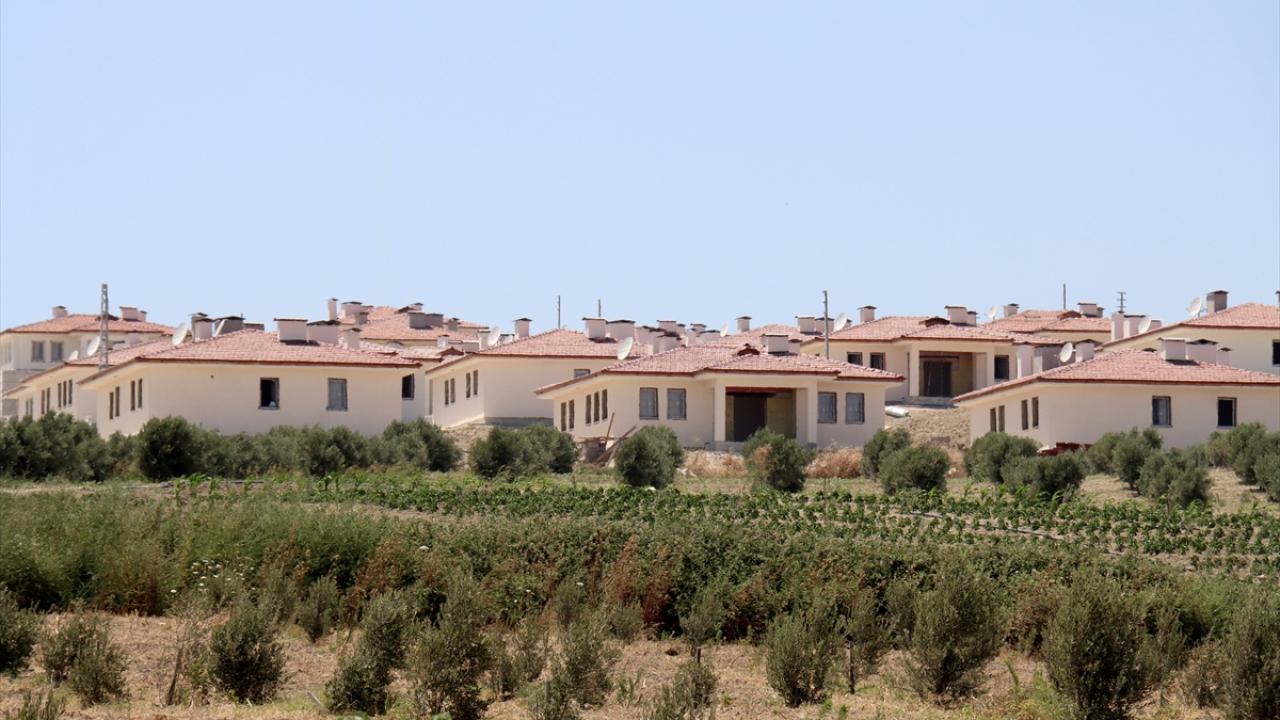 "Çekilecek kurayla hak sahiplerine teslim edilecek"