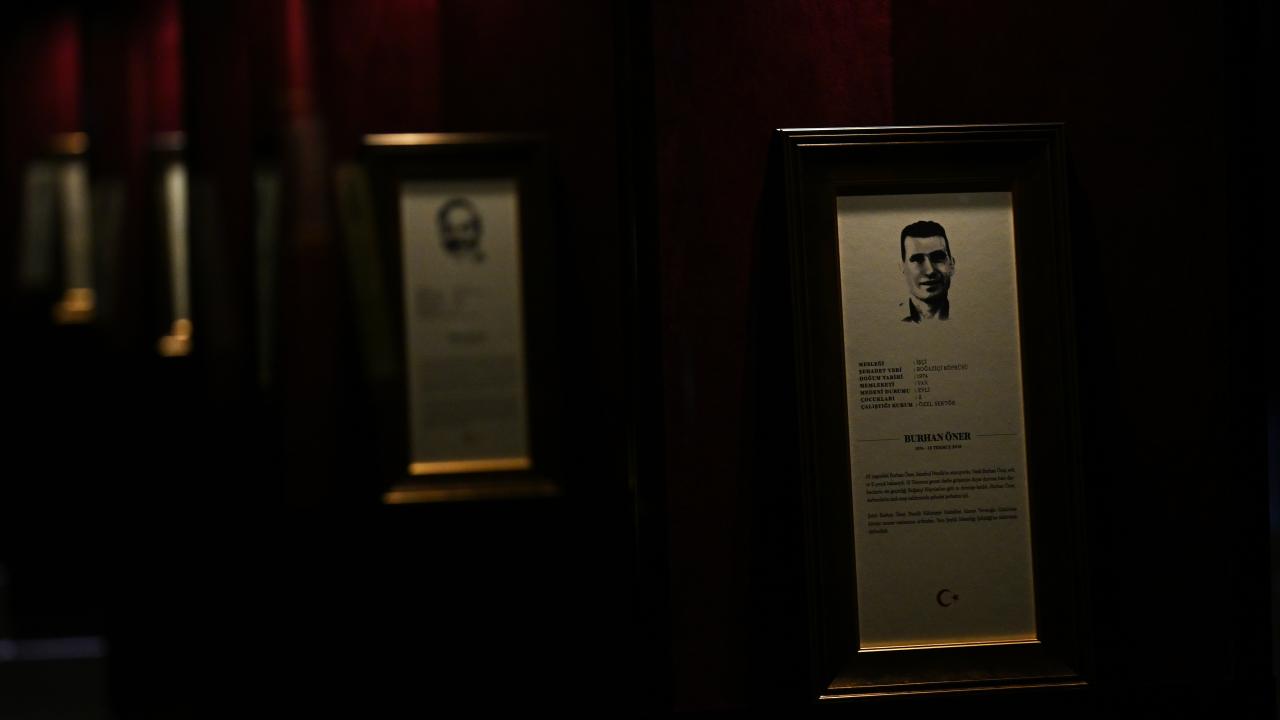 Türkiye`nin önemli ve büyük yatırımları rölyeflerle anlatılıyor