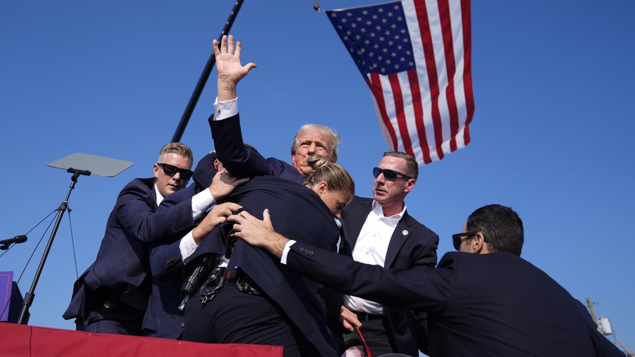 Ateş eden kişi ve olay yerinde bulunan bir kişi öldü