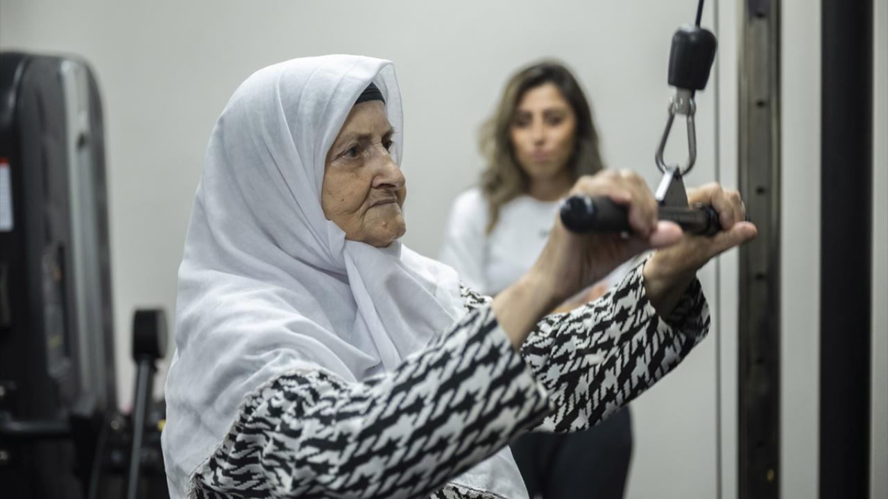 "Spor öncesinde yataktan aşağı indiremiyorduk"