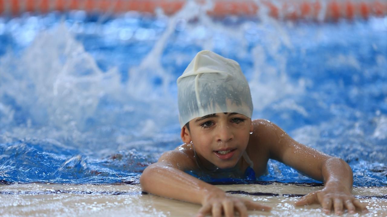 Diyarbakır`da hedef 50 bin çocuğa yüzme öğretmek