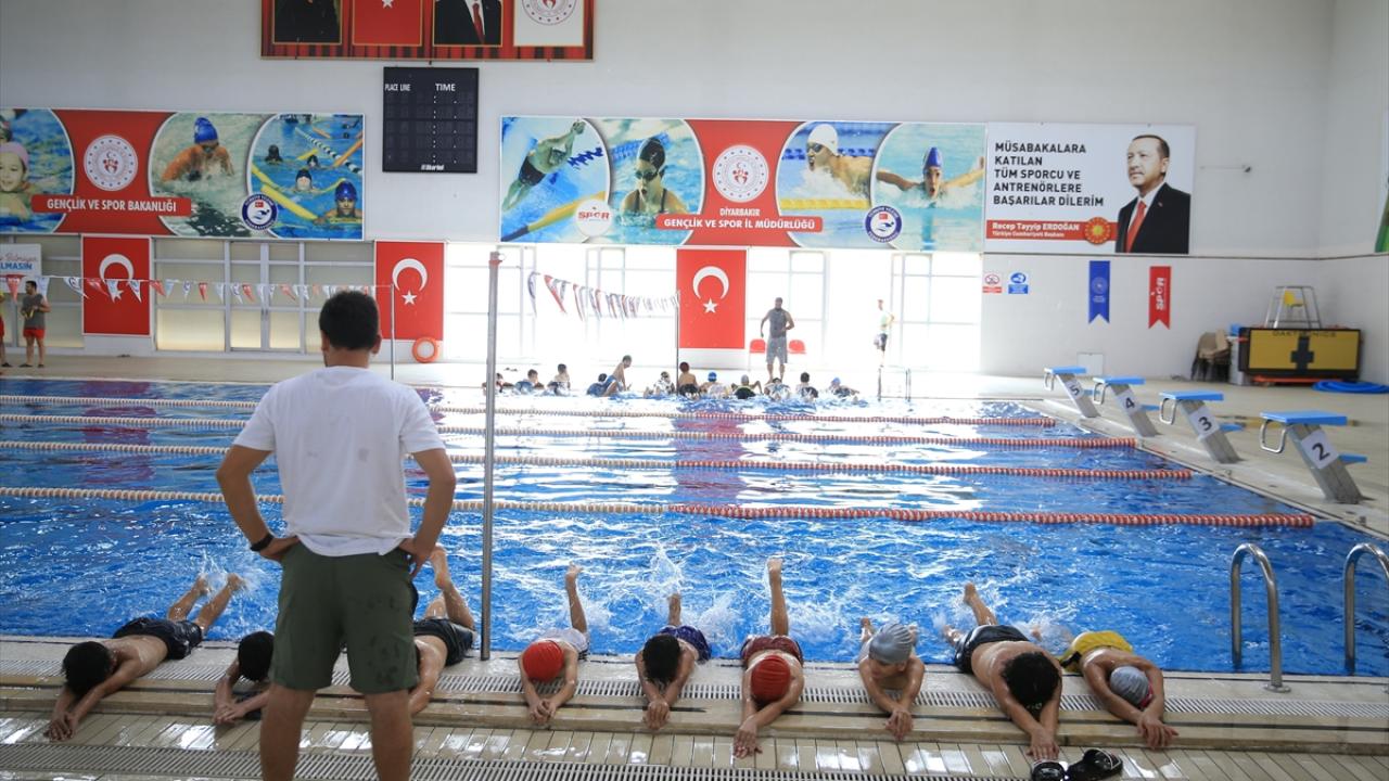 Siirt`te 6 havuzda 12 bin kişiye yüzme eğitimi verilmesi hedefleniyor