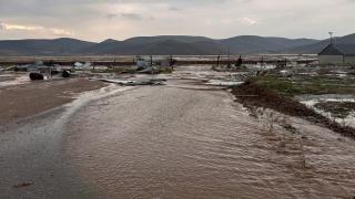 Gümüşhane'de sağanak etkili oldu