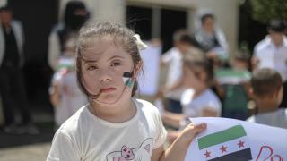 İdlib'li Down sendromlu çocuklardan Gazzeli çocuklara destek gösterisi