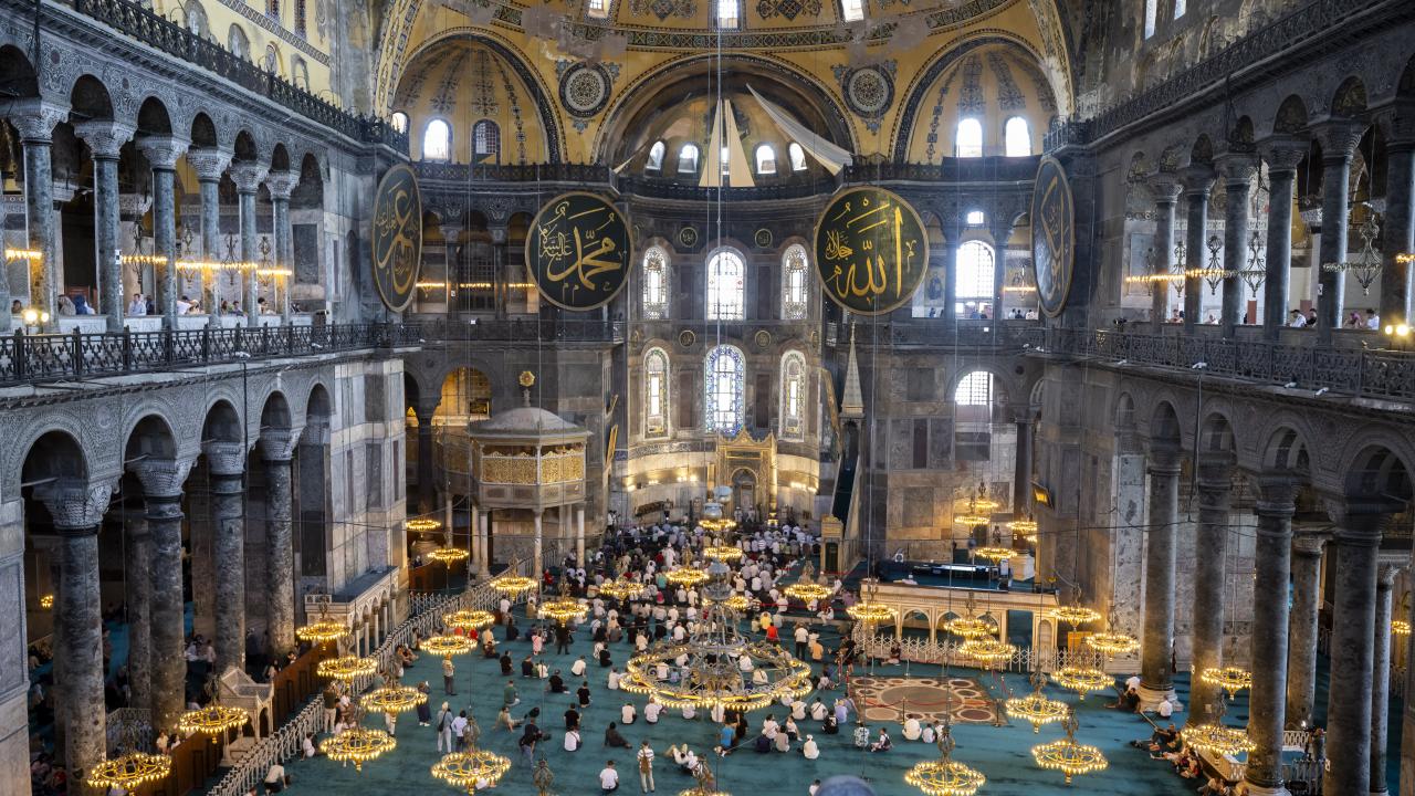"Ayasofya olağanüstü bir yapı"