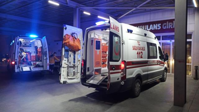 Bursa'da 100'den fazla kişi düğünde yemekten zehirlendi haber görseli