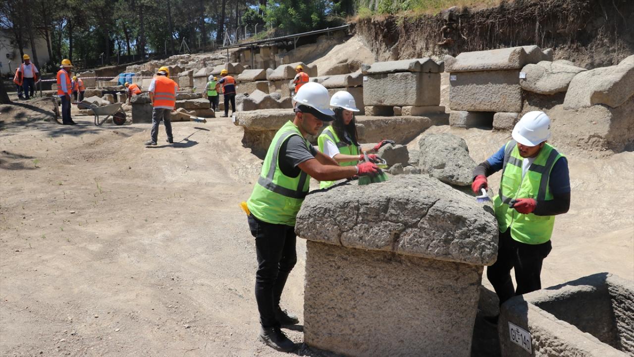 "Binin üzerinde eseri envantere kazandırdık"