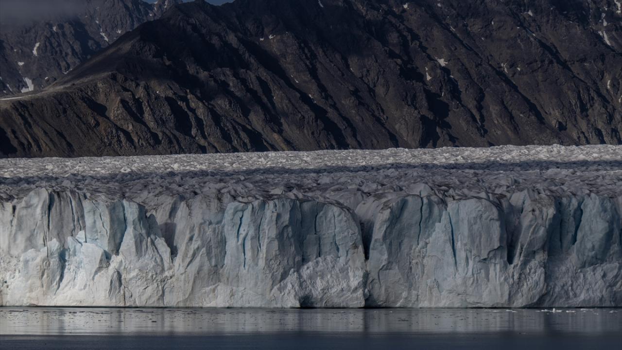 “Arktik Okyanusu, Atlantik Okyanusu’na yeniliyor”