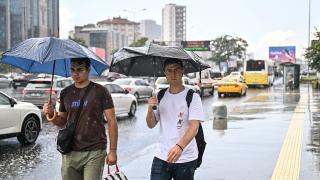İstanbul'da yağmur hayatı olumsuz etkiledi