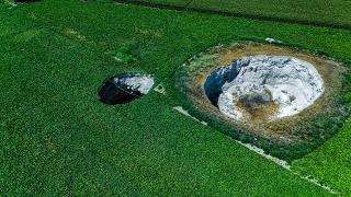 Konya'da 40 metre derinliğinde yeni obruk oluştu