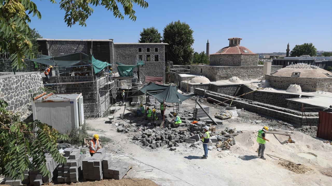 "Eserler ortaya çıktıkça kente gelecek turist sayısında da artış olacaktır"