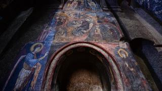 Gümüşler Manastırı, "Gülen Meryem Ana" freskiyle öne çıkıyor