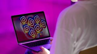 Instagram'da bağımlılık yapan tasarım: Otomatik oynatma, sonsuz kaydırma…