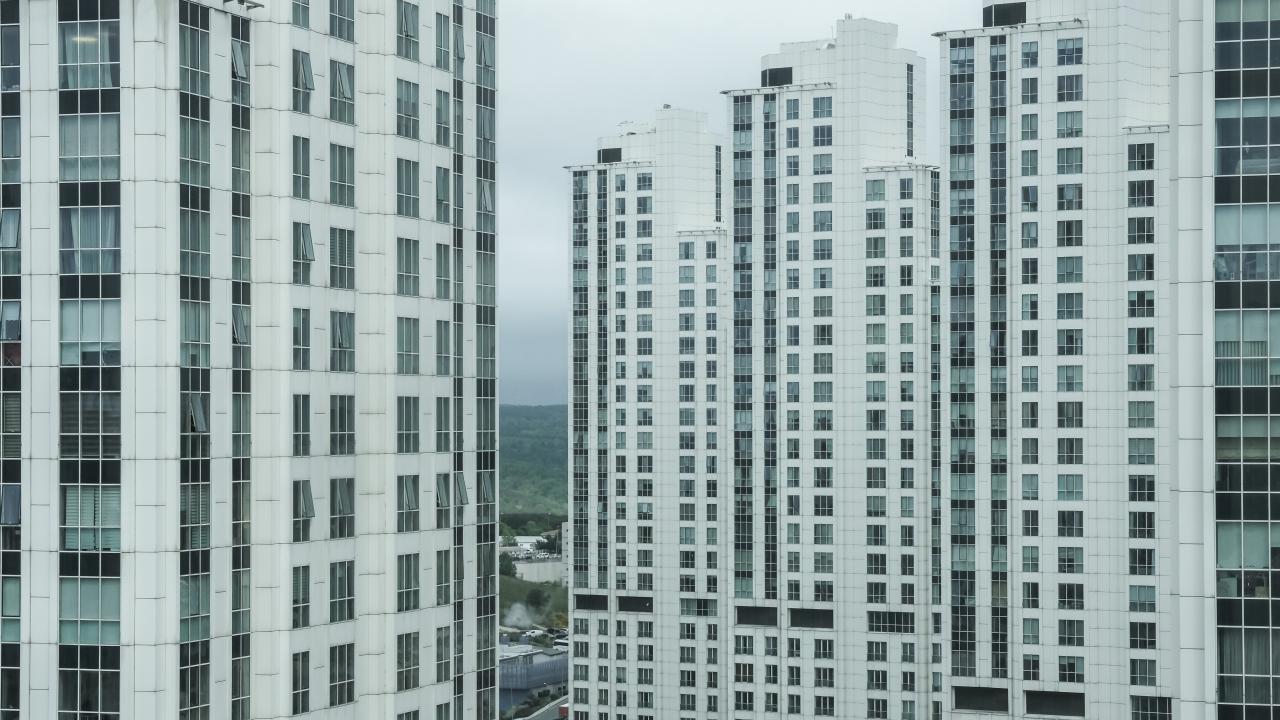 Yetkilendirilmiş emlakçının, konut üzerindeki yetki süresi ne kadar olacak?