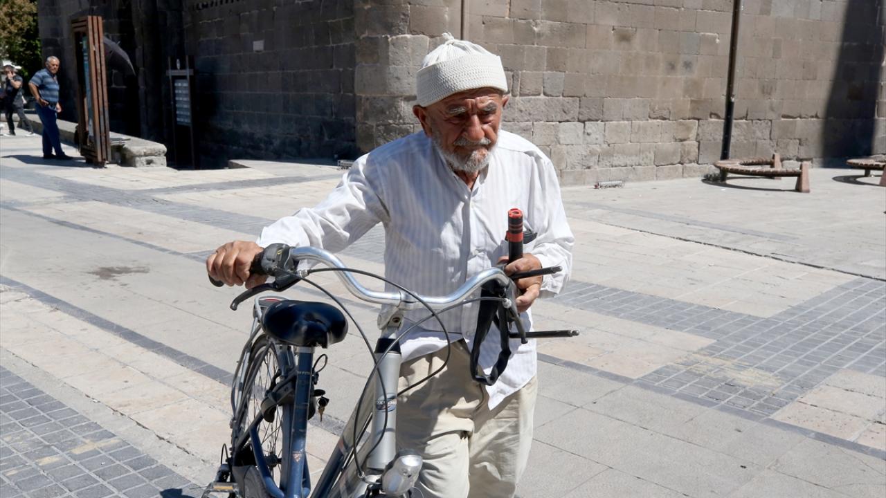 "Sağlığını seven bisiklete biner"