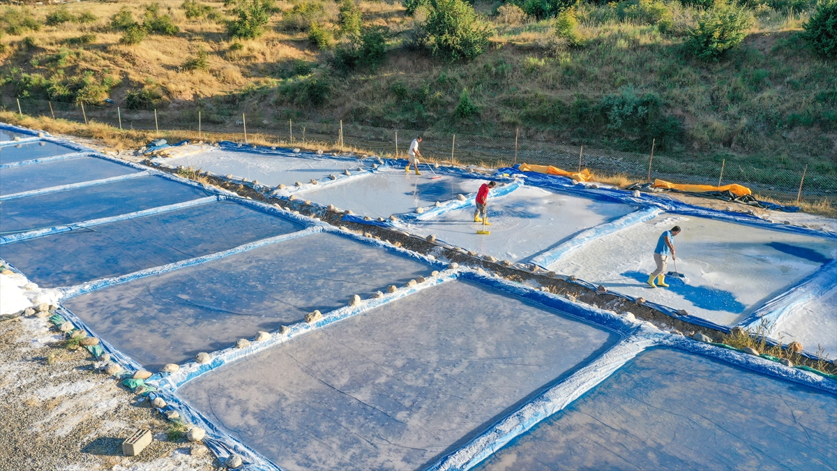 5 kuşaktır tuz üretimi yapıyorlar