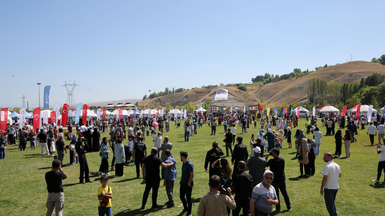 "Ahıska Türklerini bölgeye ve Türkiye`ye tanıtmaya çalışıyoruz"