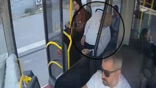 Otobüste kalp krizi geçirdi, şoför hastaneye yetiştirdi