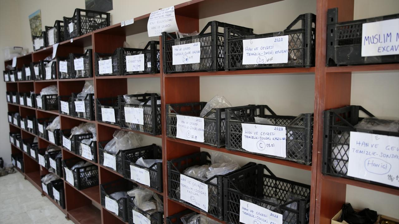 "Yaklaşık 50 ok ucu ve bir o kadar da sikke ele geçti"