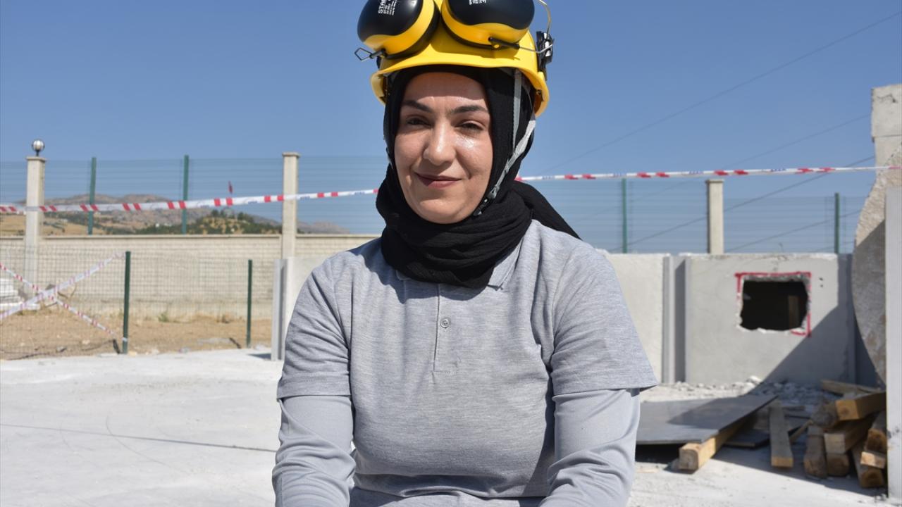 5 aylık hamileyken depreme yakalandı