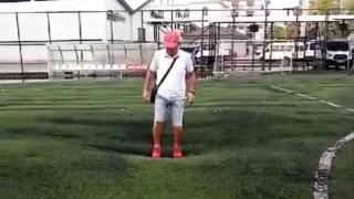 Samsun'da sağanak halı sahayı kabarttı