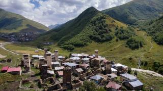Gürcistan’ın Svaneti bölgesinde bulunan Mestia kasabası