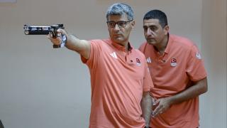 Yusuf Dikeç pozu marka oluyor