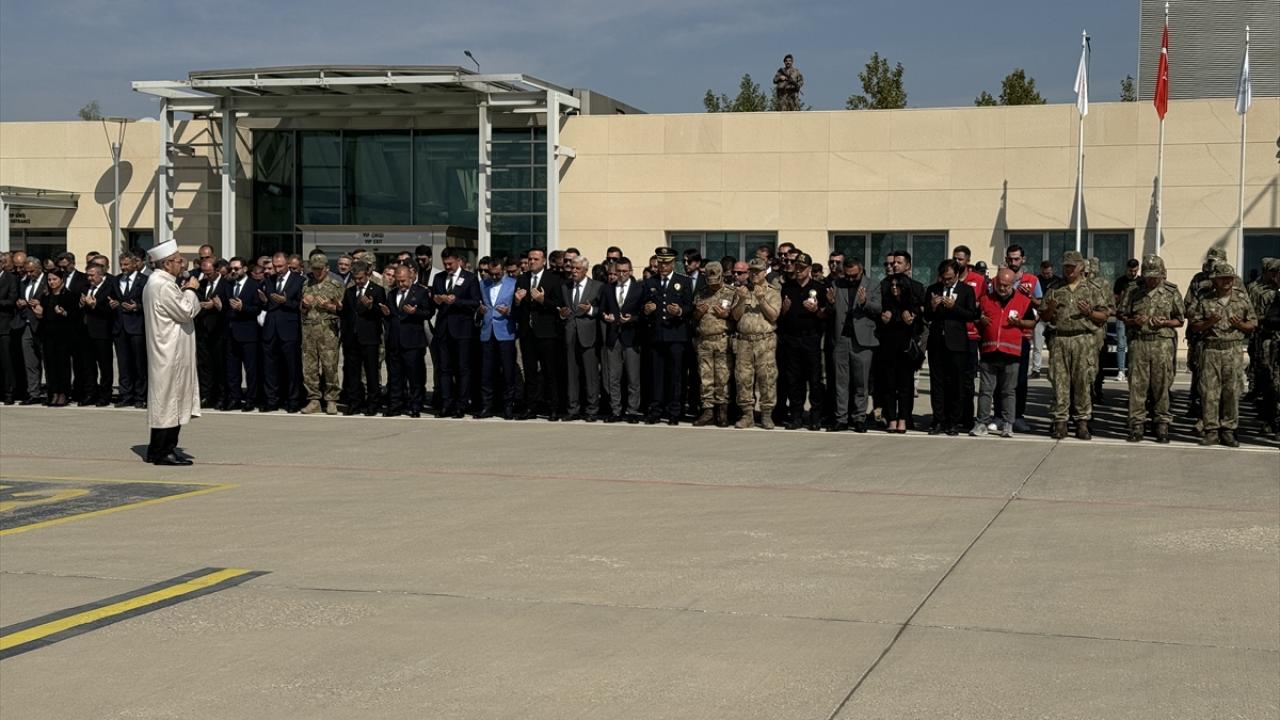 Elazığ'da şehit askerlerimiz için tören düzenlendi