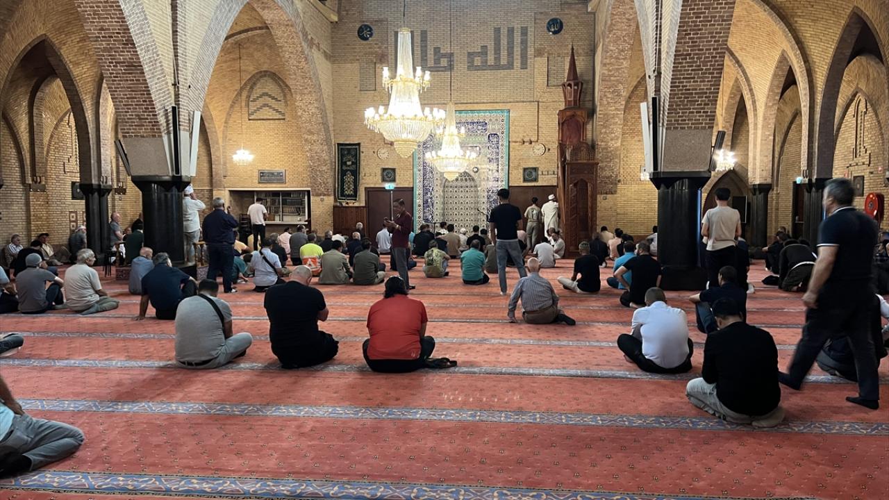 Kiliseden camiye çevrildi