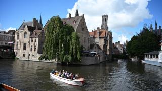 Ziyaretçilerini Orta Çağ'a götüren Brugge turist yoğunluğundan şikayetçi