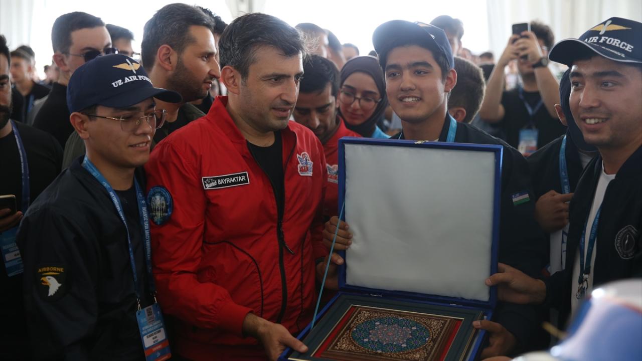 Selçuk Bayraktar, TEKNOFEST 2024 insansız hava aracı yarışlarını izledi